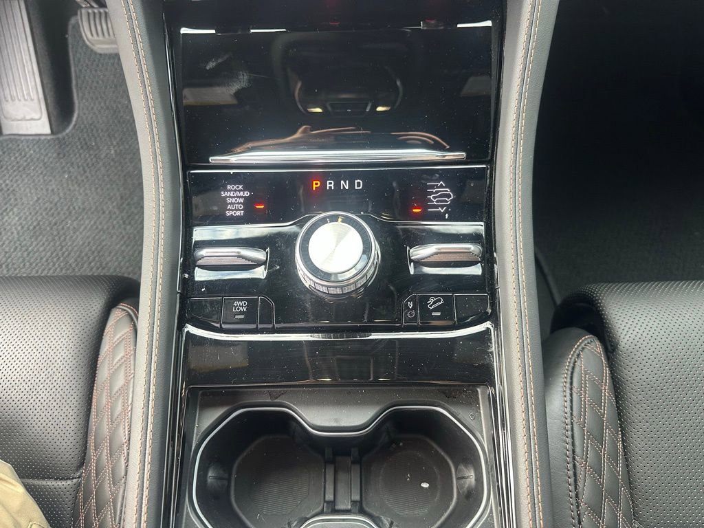 Used 2023 Jeep Grand Cherokee Summit image 18