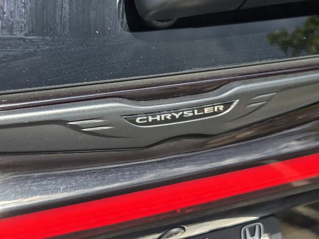 Used 2026 Chrysler Pacifica Limited w/ S Appearance Package FWD image 43