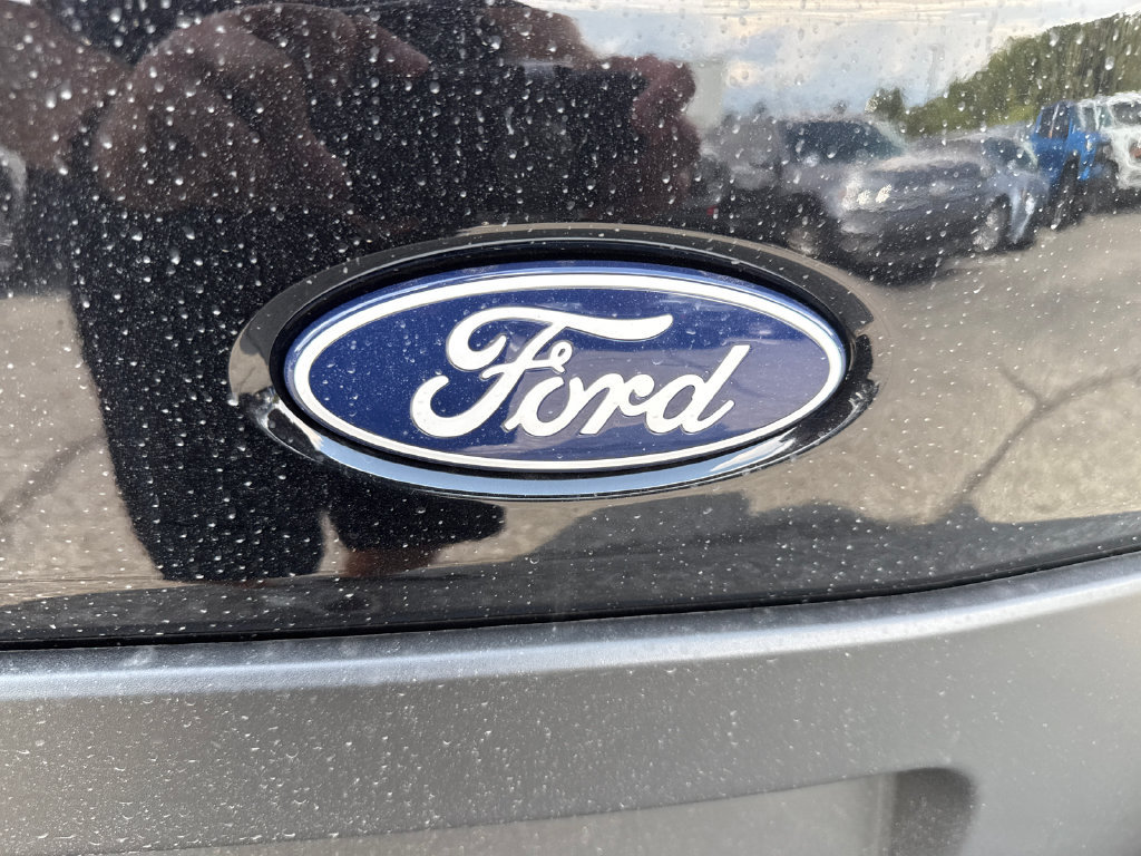 New 2027 Ford Transit 250 148 Medium Roof RWD image 13