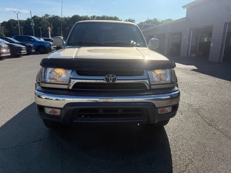 Used 2002 Toyota 4Runner SR5 w/ Leather Trim Pkg AWD/4WD image 12