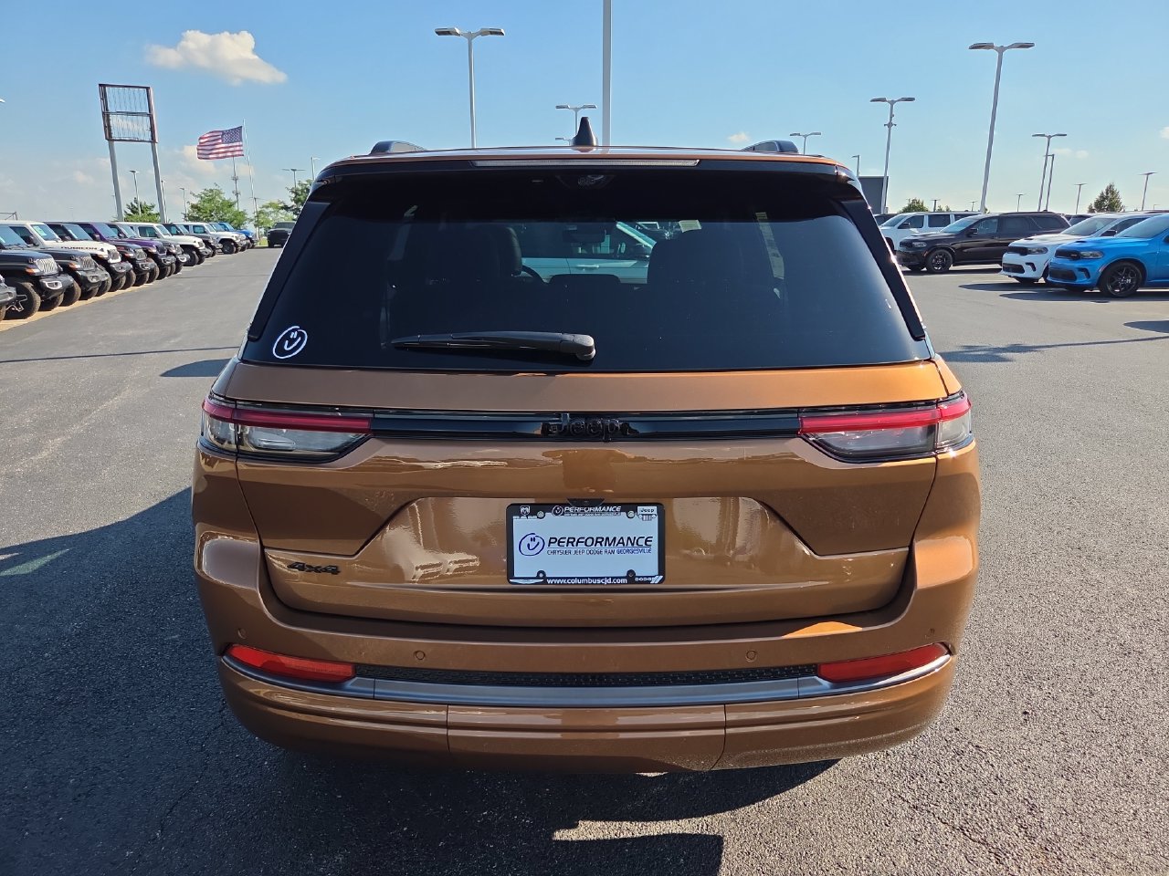 New 2027 Jeep Grand Cherokee Limited AWD/4WD image 29