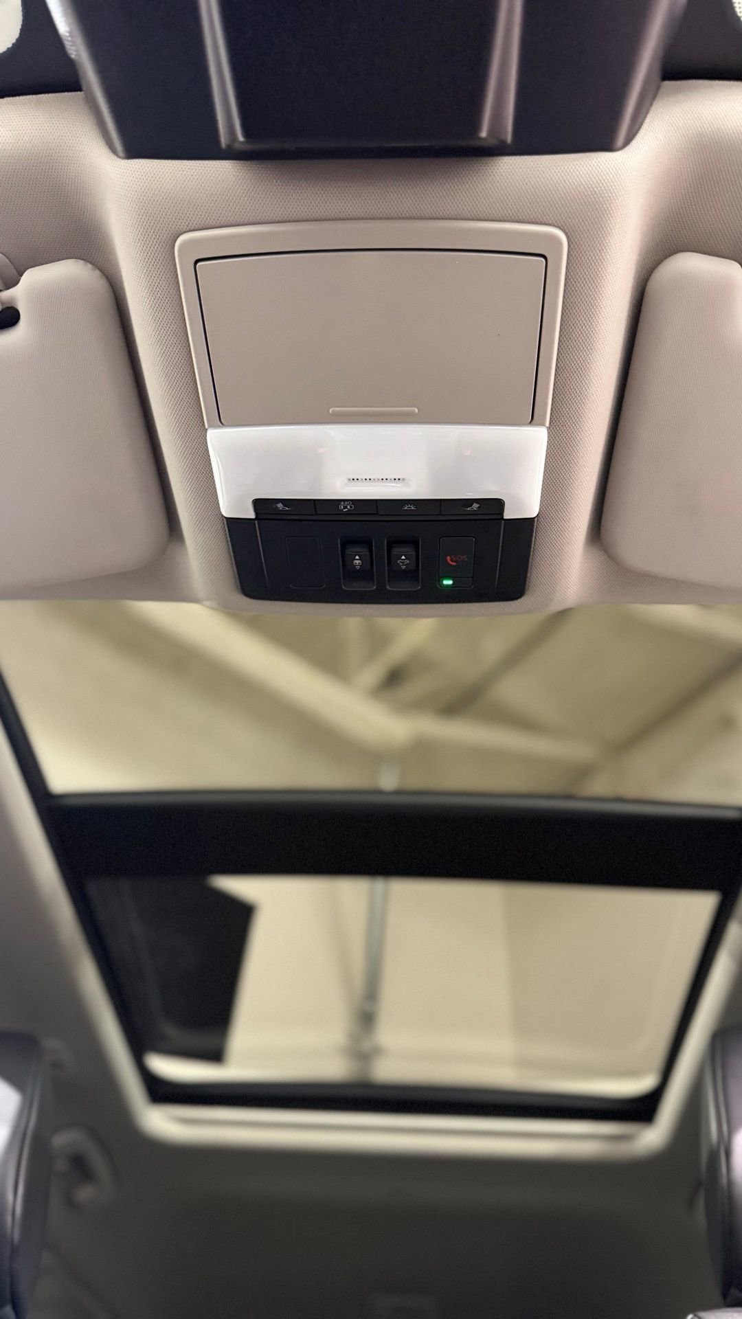 Used 2023 Nissan Rogue SV w/ SV Premium B Package image 86