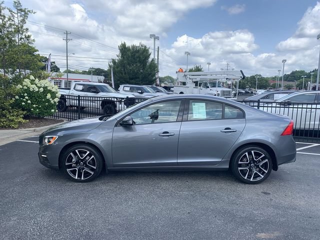 Used 2018 Volvo S60 T5 Dynamic w/ Vision Package FWD image 5