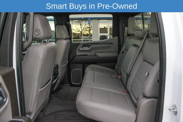 Used 2022 GMC Sierra 1500 SLT w/ SLT Premium Plus Package AWD/4WD image 14