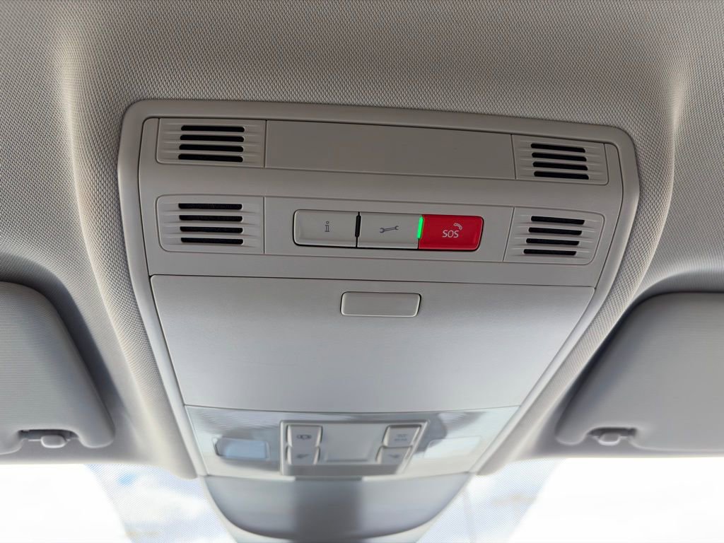 Used 2023 Volkswagen Taos SE FWD image 24