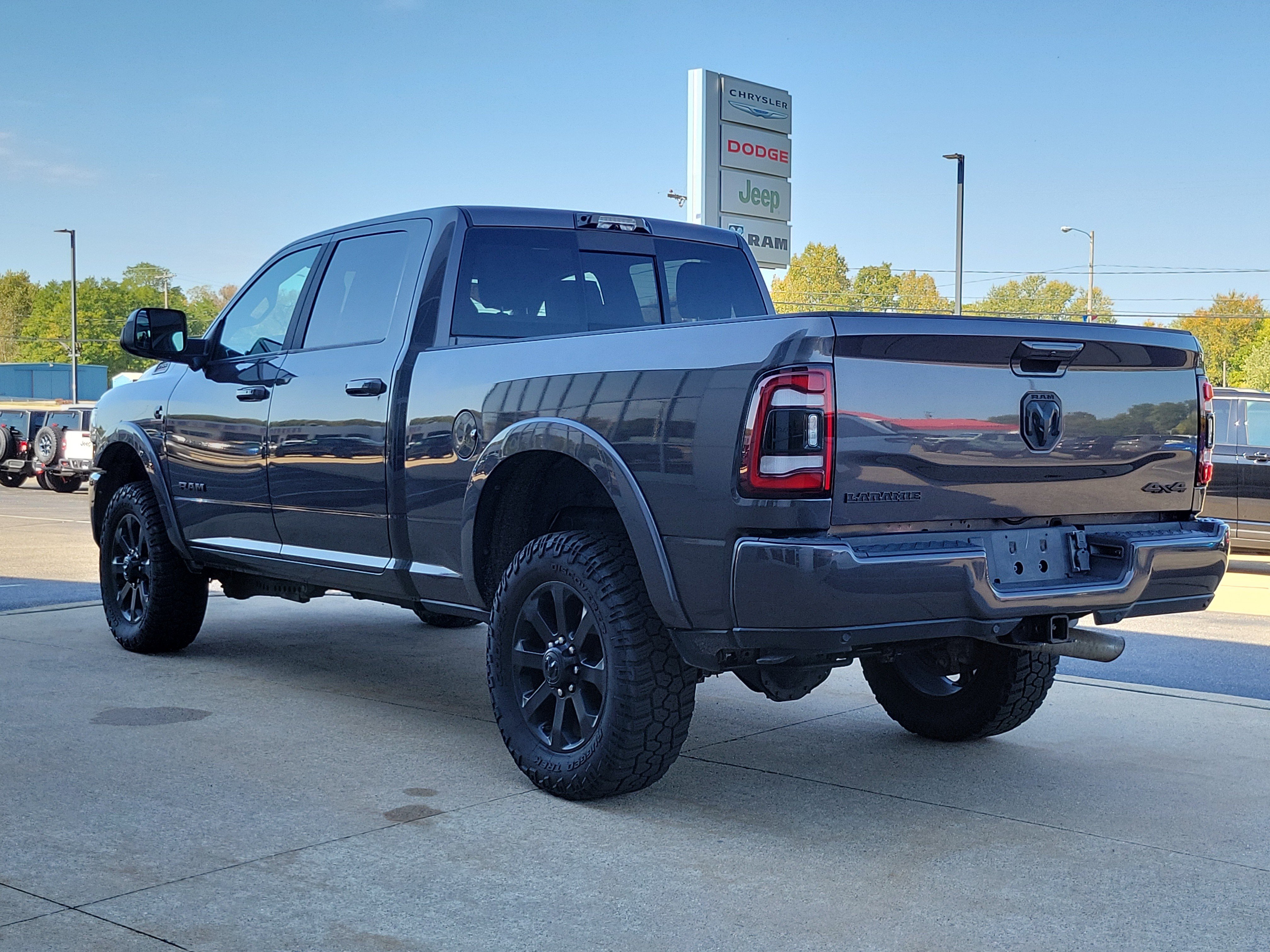 Used 2022 RAM 2500 Laramie w/ Night Edition AWD/4WD image 3