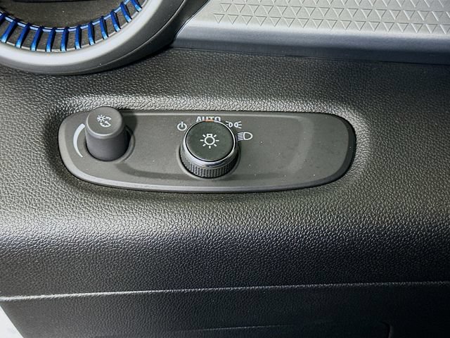 Used 2025 Chevrolet Trax LS FWD image 11