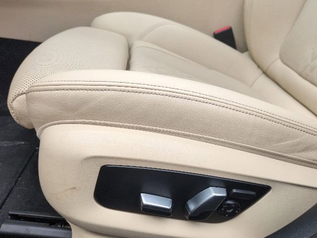 Used 2021 BMW 530i xDrive w/ Convenience Package AWD/4WD image 13