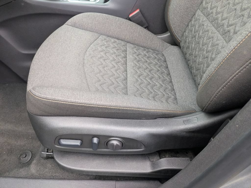Used 2024 Chevrolet Equinox LT AWD/4WD image 16