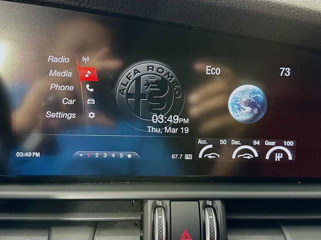 Used 2019 Alfa Romeo Giulia image 14