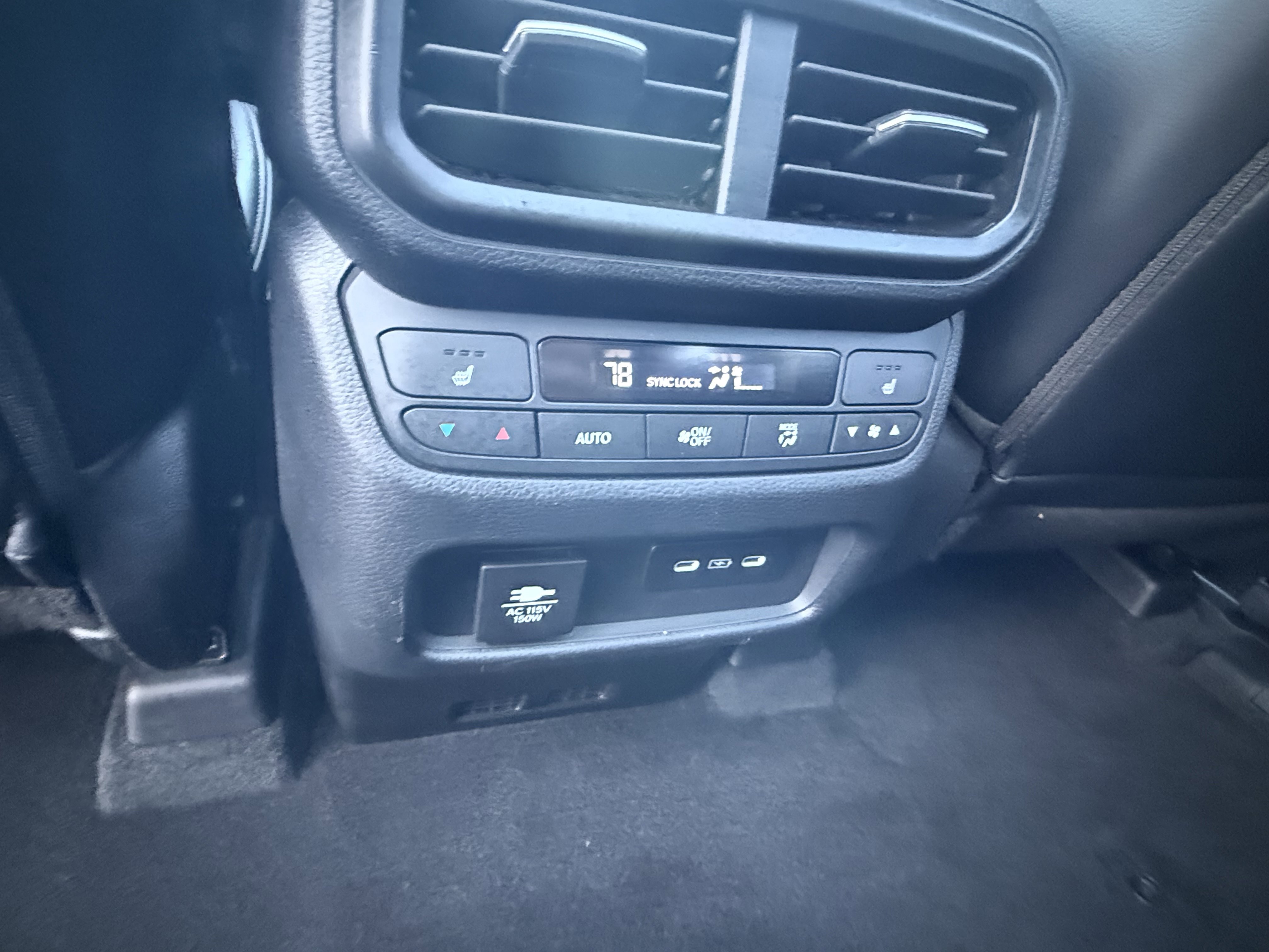 Used 2025 Honda Pilot Black Edition image 26