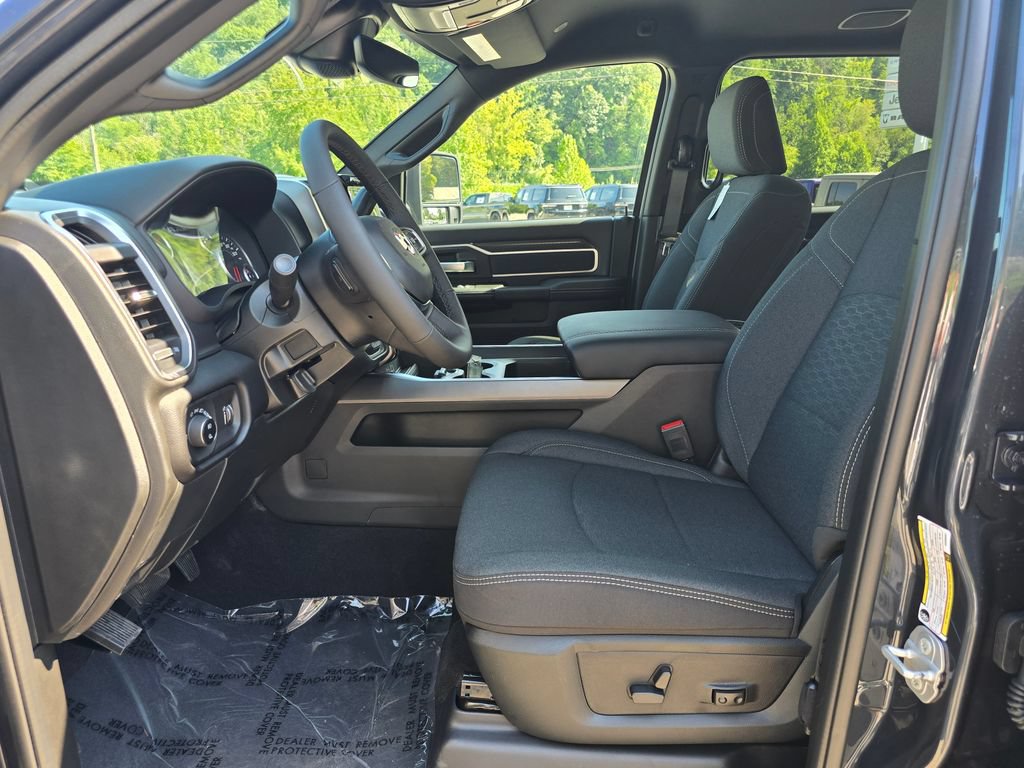 New 2027 RAM 2500 Big Horn AWD/4WD image 4