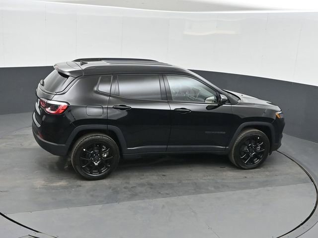New 2026 Jeep Compass Latitude image 29