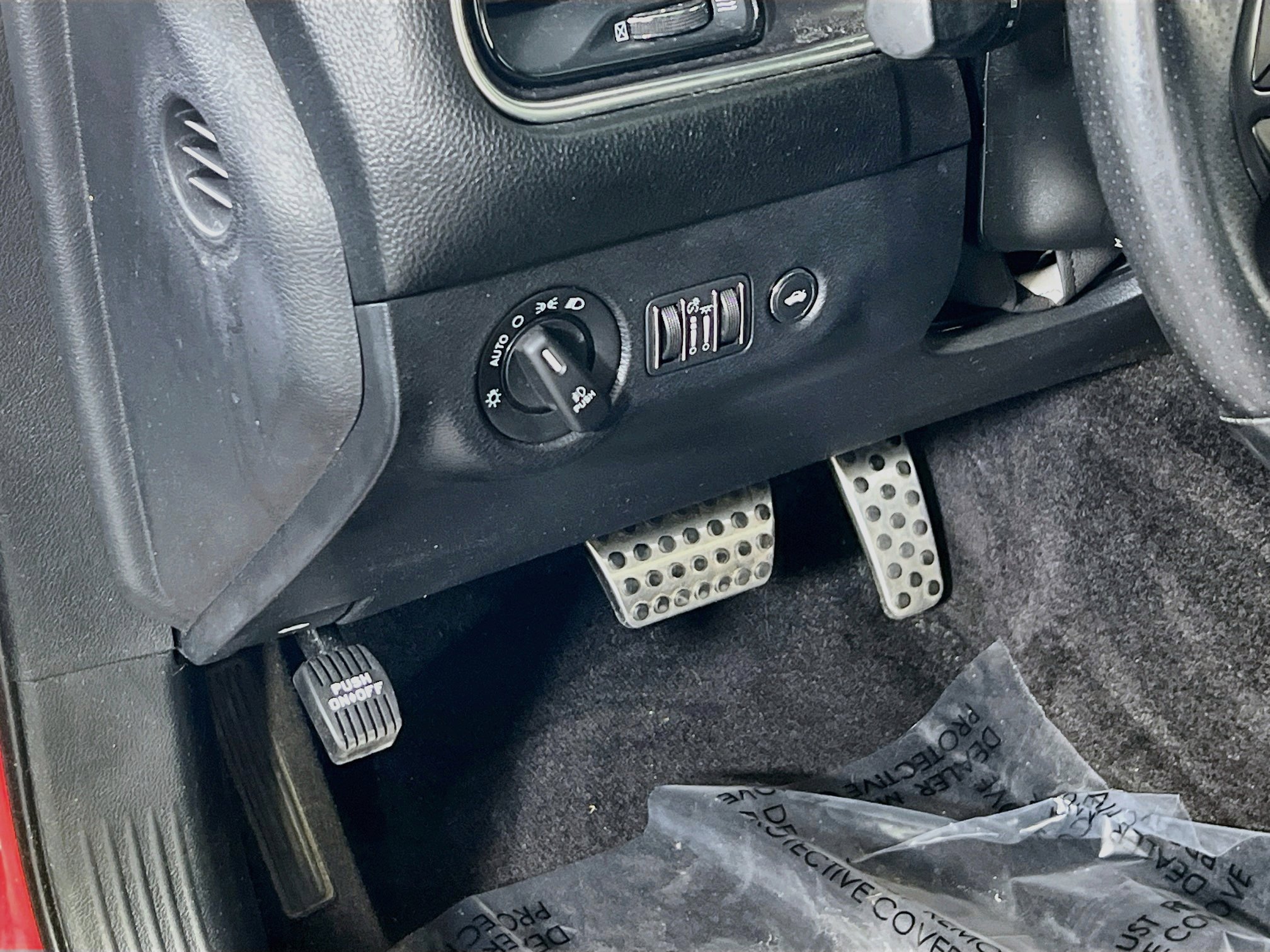 Used 2018 Dodge Challenger SXT Plus image 10