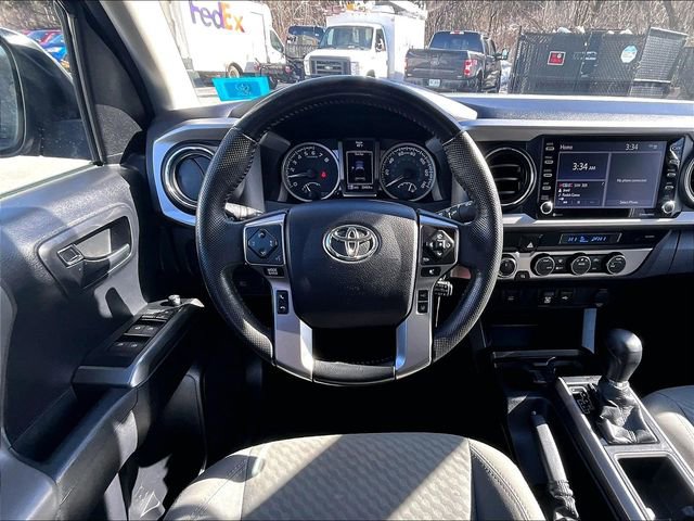 Used 2021 Toyota Tacoma SR5 AWD/4WD image 5