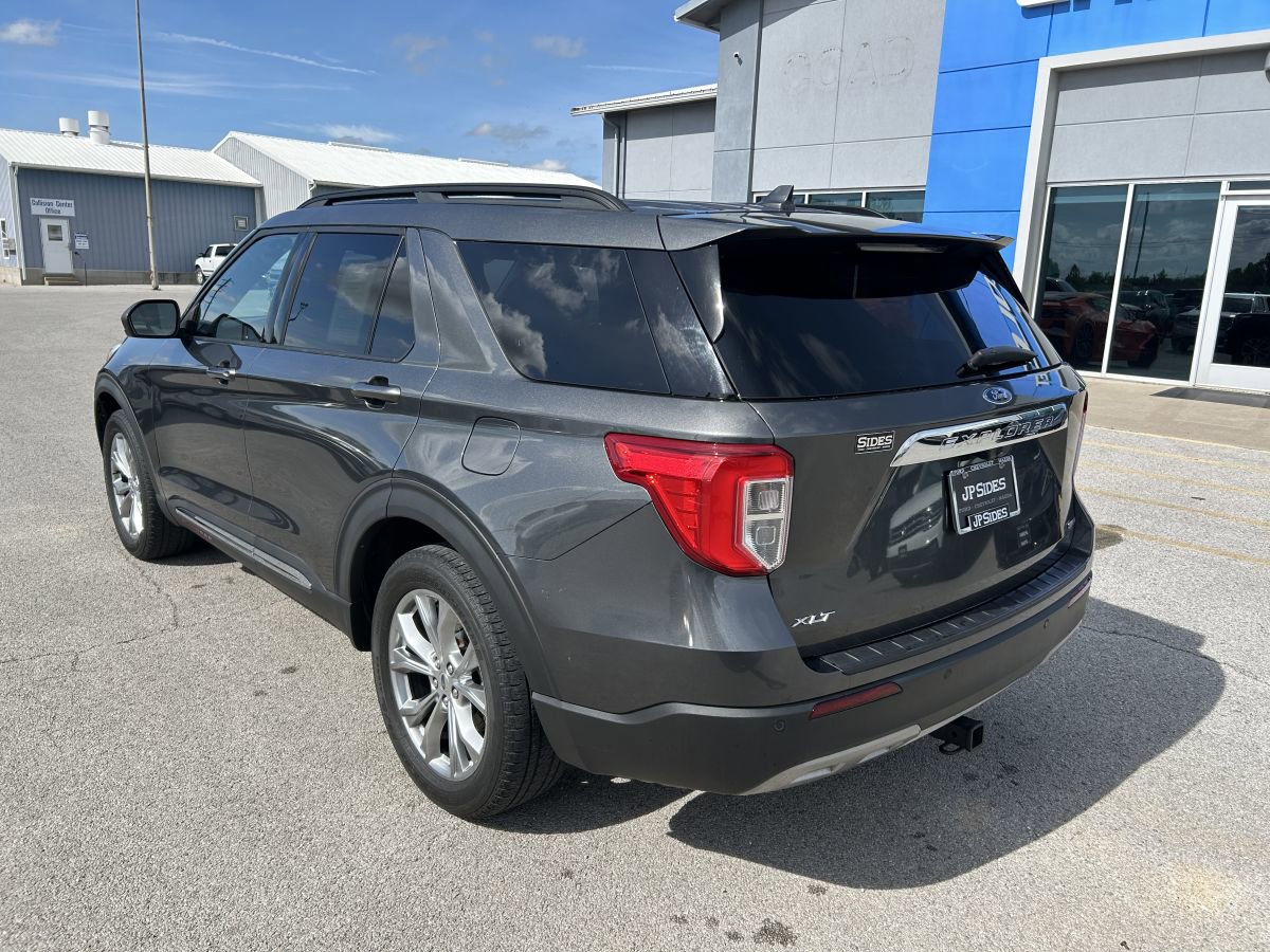Used 2020 Ford Explorer XLT w/ Equipment Group 202A AWD/4WD image 5