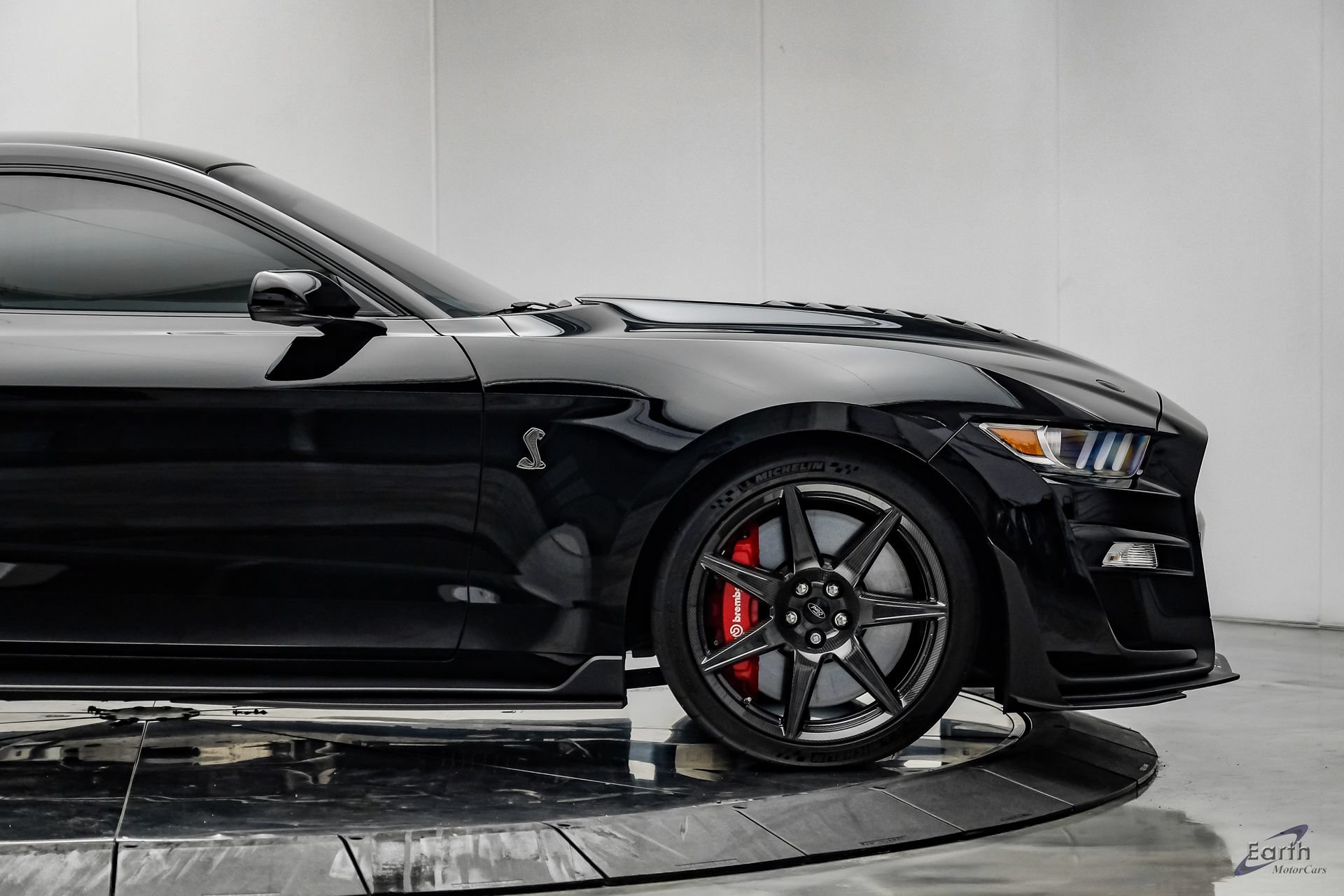 Used 2021 Ford Mustang Shelby GT500 w/ Carbon Fiber Track Pack RWD image 27