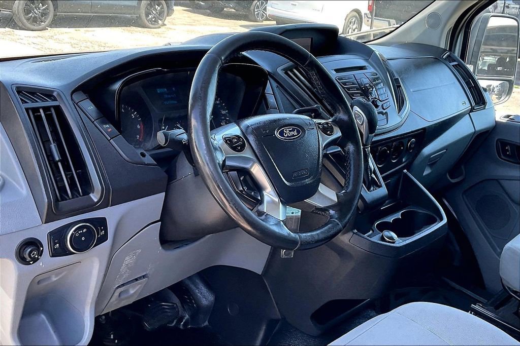 Used 2017 Ford Transit 350 XL image 10