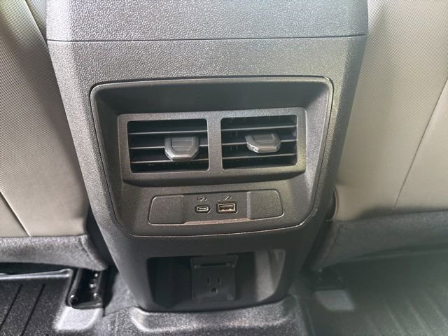 Used 2024 Chevrolet Colorado ZR2 w/ Technology Package AWD/4WD image 27