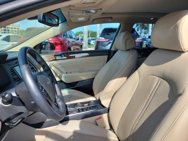 Used 2016 Hyundai Sonata Limited w/ Option Group 05 FWD image 25