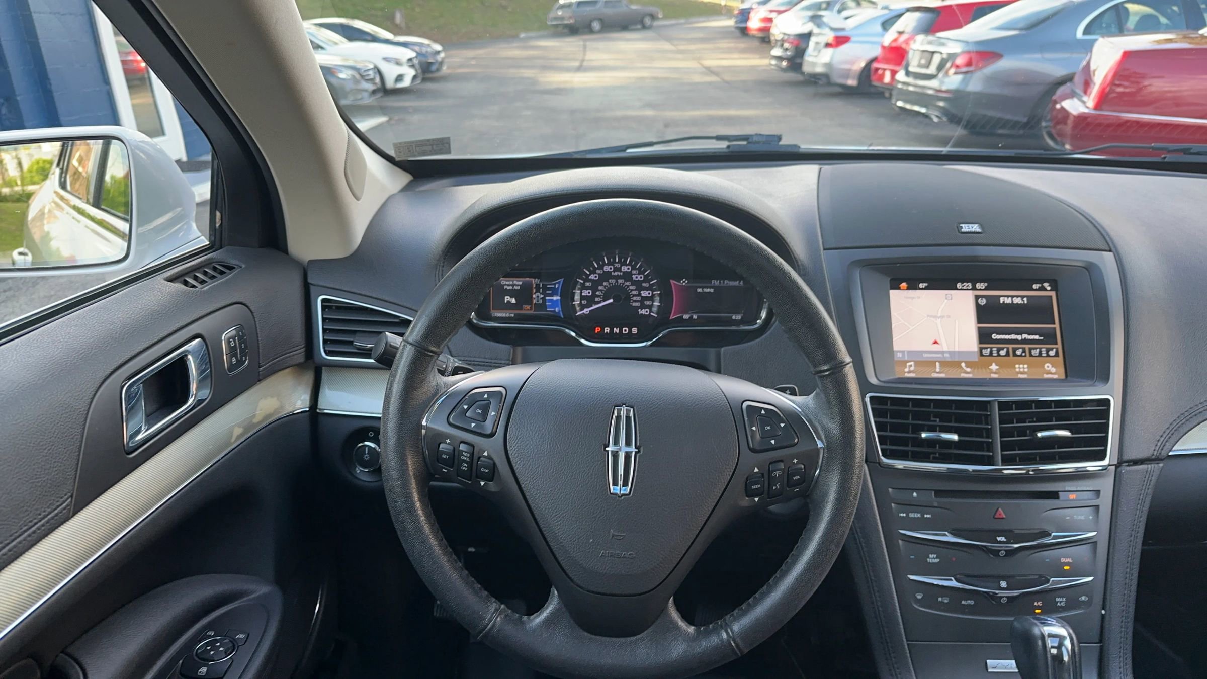 Used 2018 Lincoln MKT AWD w/ Technology Package image 10