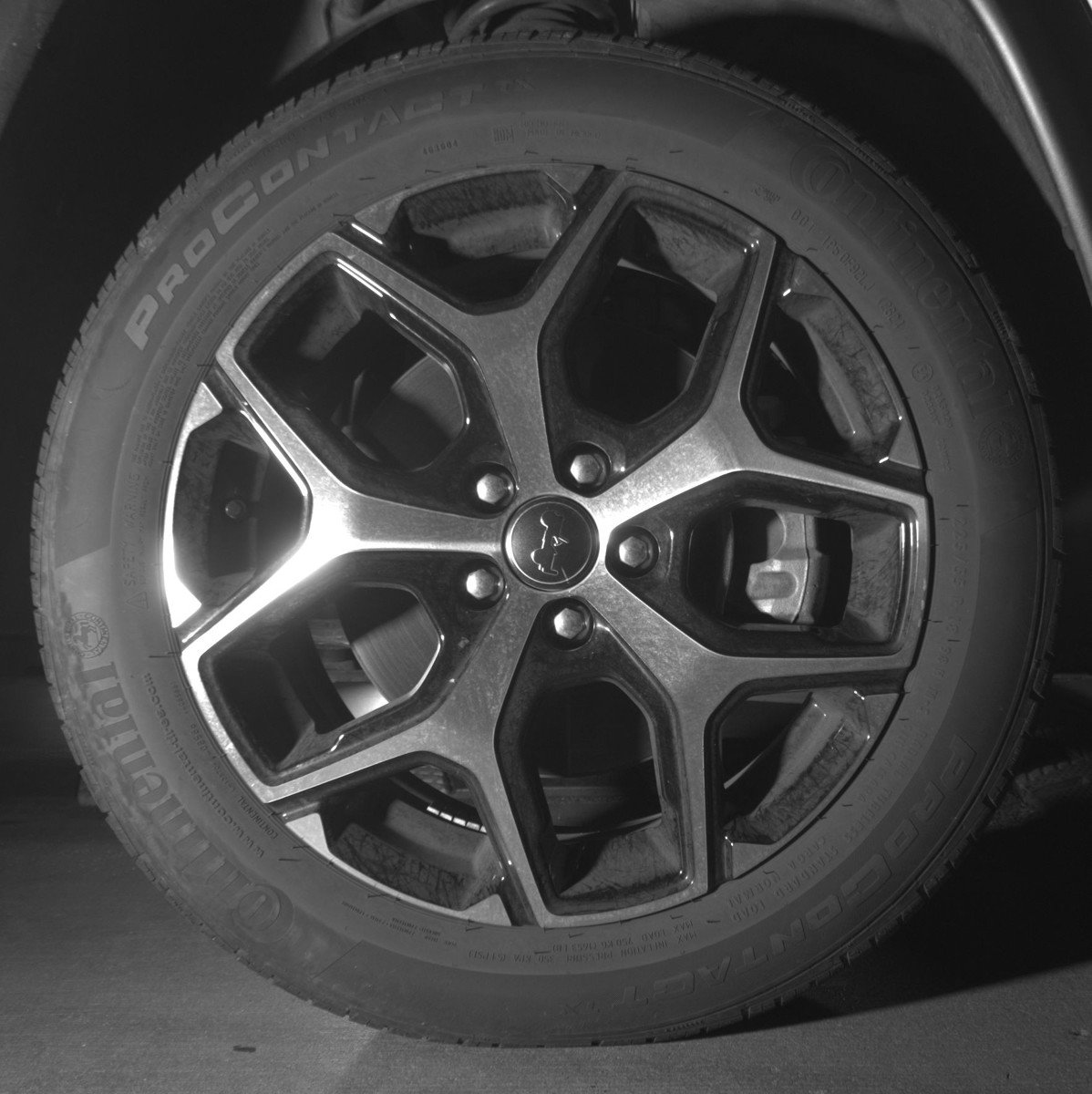 Used 2025 Jeep Compass Limited image 13