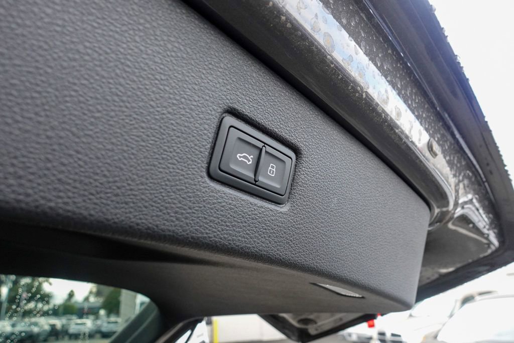 New 2025 Audi Q7 3.0T Prestige image 29