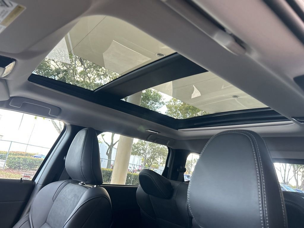 New 2026 Mitsubishi Outlander SE image 17