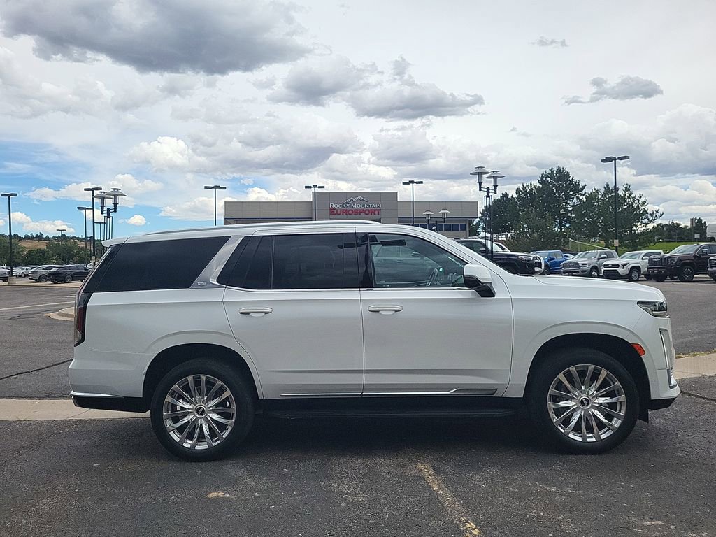 Used 2021 Cadillac Escalade Premium Luxury image 3