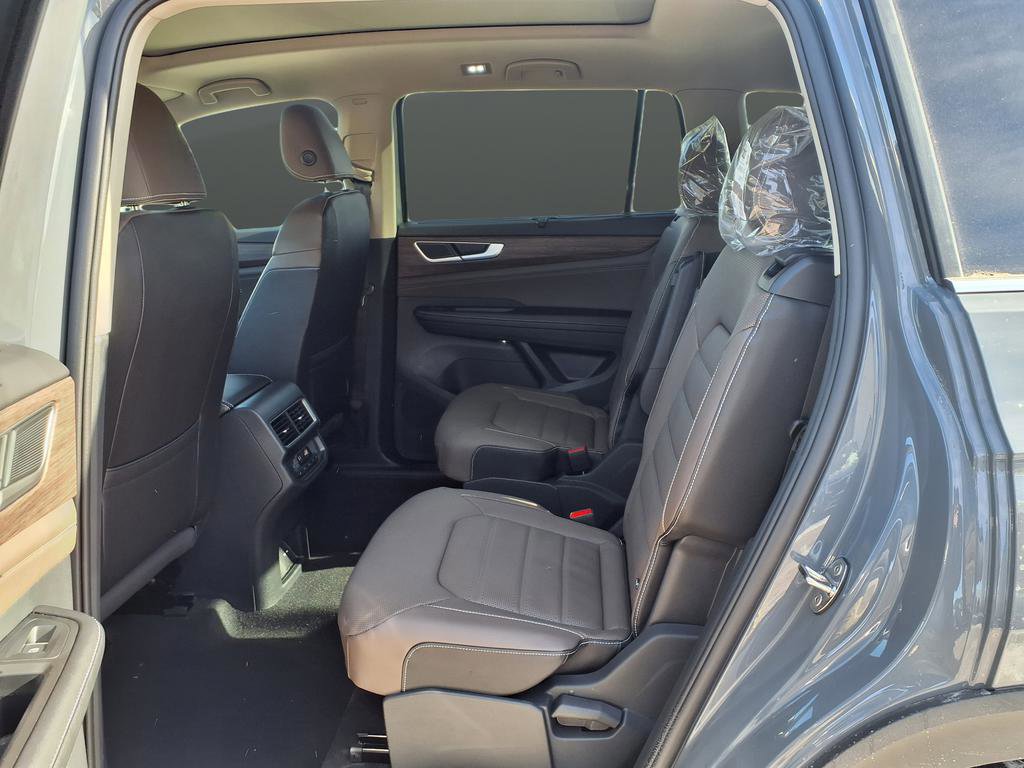 New 2026 Volkswagen Atlas SEL image 14