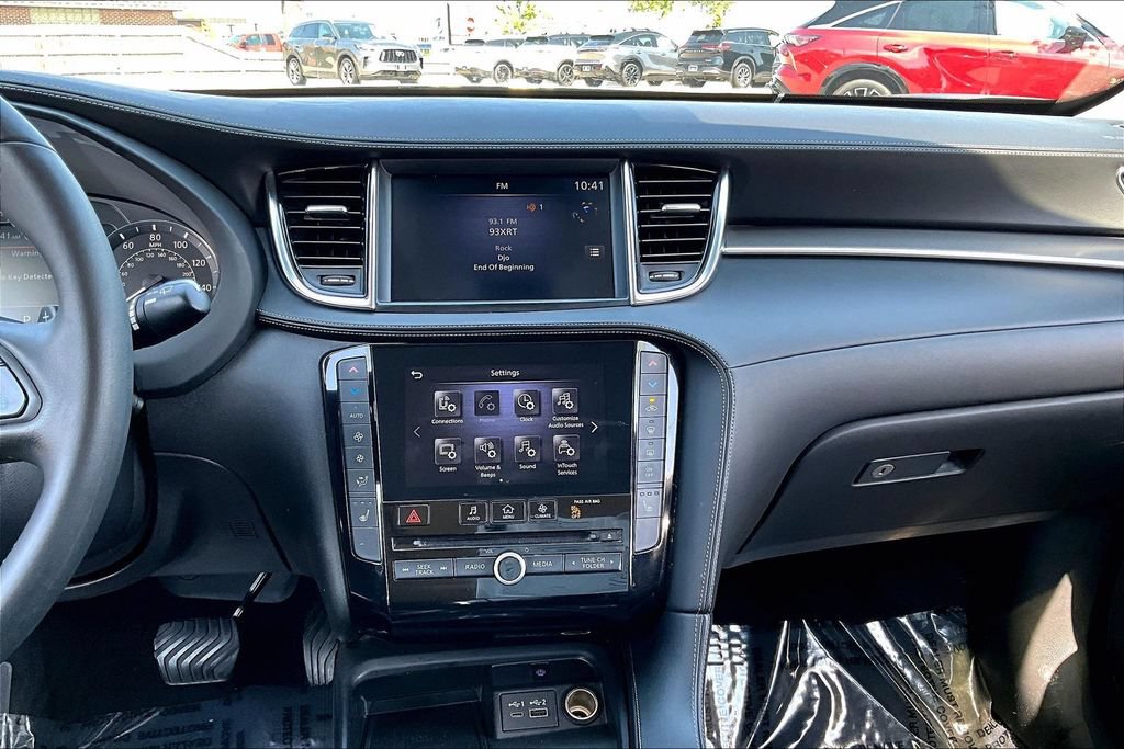 Certified 2023 INFINITI QX50 Luxe AWD/4WD image 19