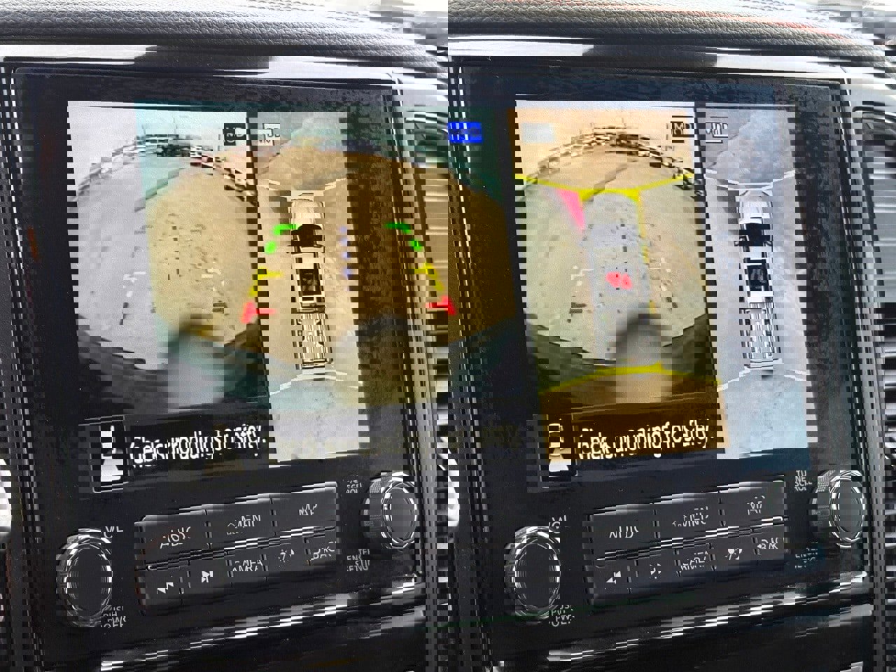 Used 2021 Nissan Titan PRO-4X w/ Pro-4x Convenience Package image 28