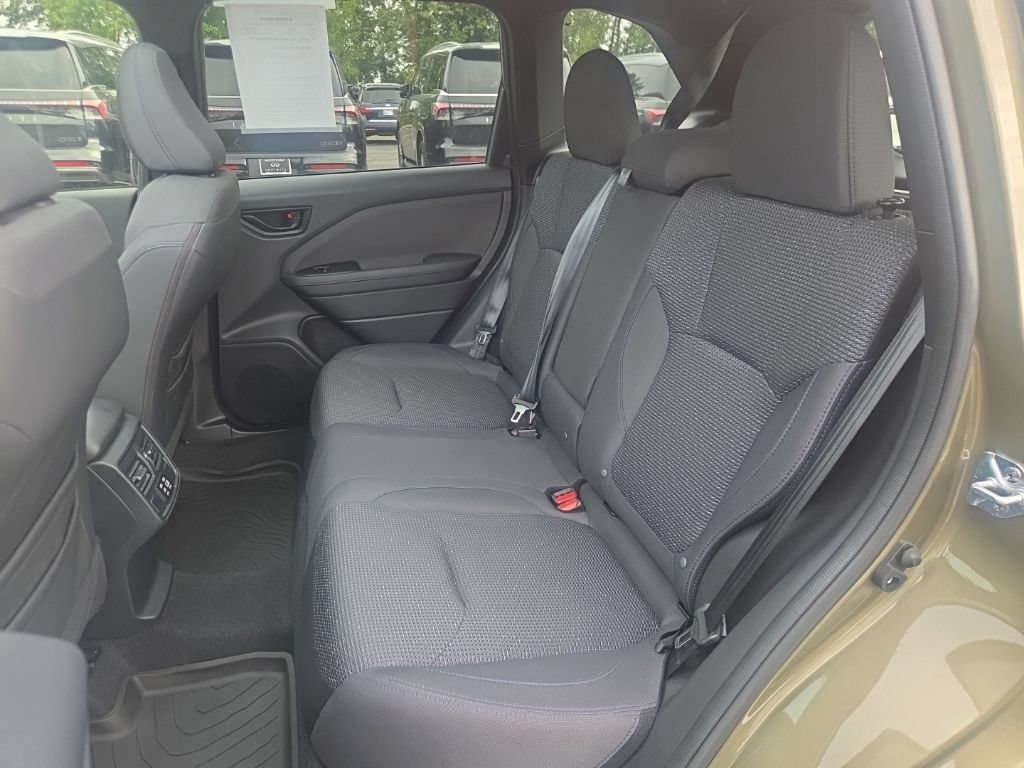 Used 2025 Subaru Forester Premium AWD/4WD image 27