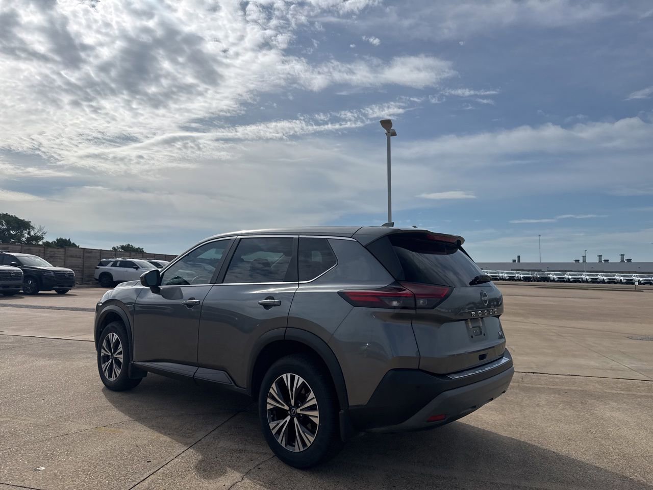 Certified 2023 Nissan Rogue SV FWD image 14