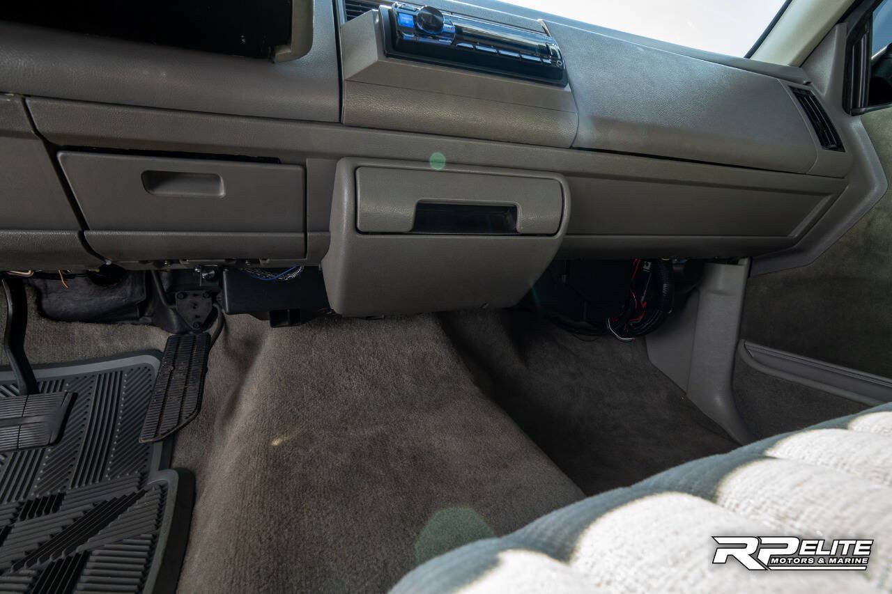 Used 1994 Chevrolet Silverado 1500 2WD Regular Cab image 60