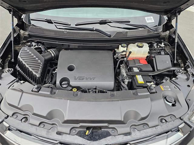 Used 2023 Chevrolet Traverse Premier w/ Redline Edition image 9