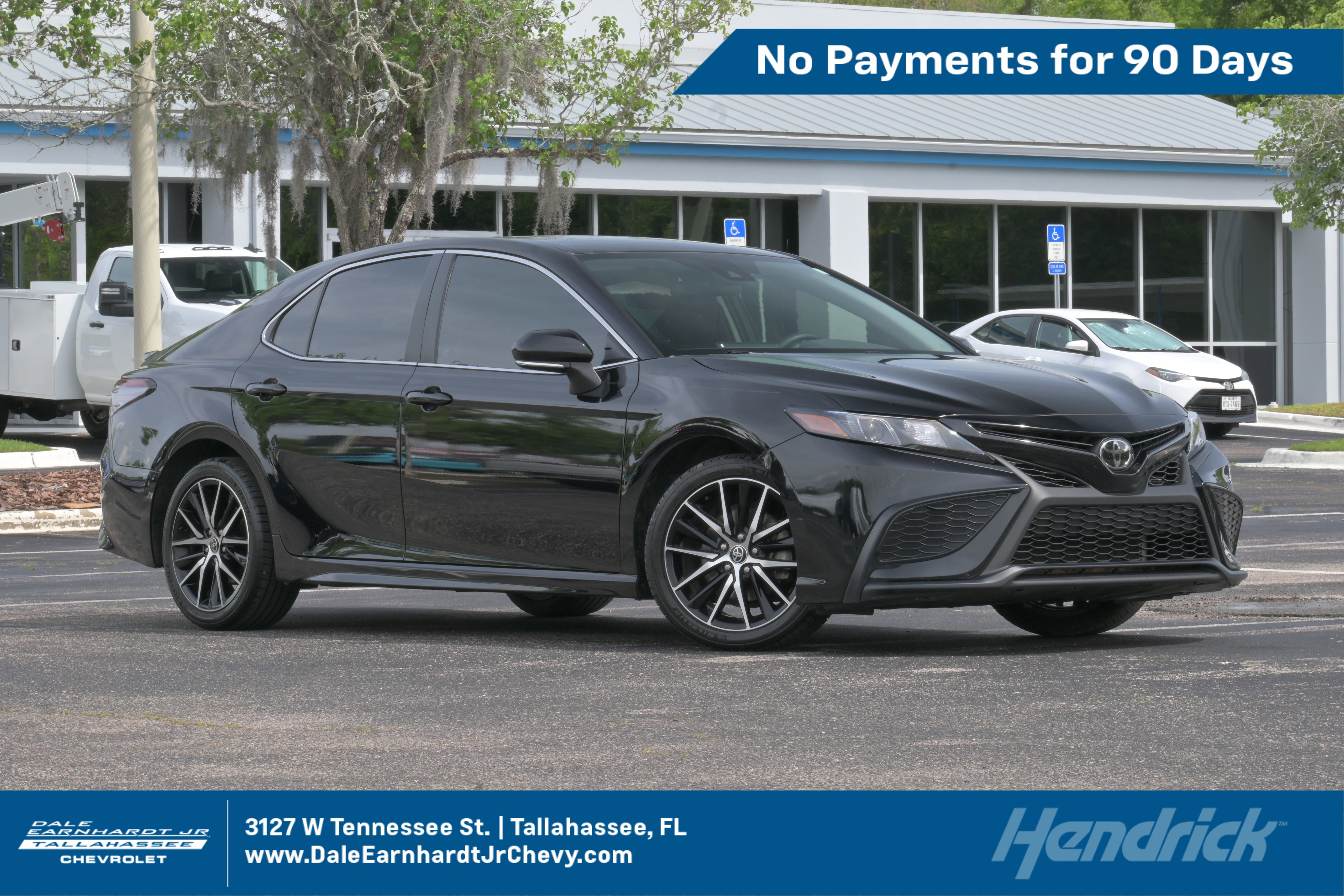 Used 2023 Toyota Camry SE