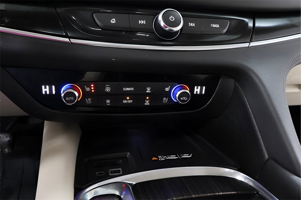 Used 2023 Buick Enclave Avenir w/ Avenir Technology Package image 10
