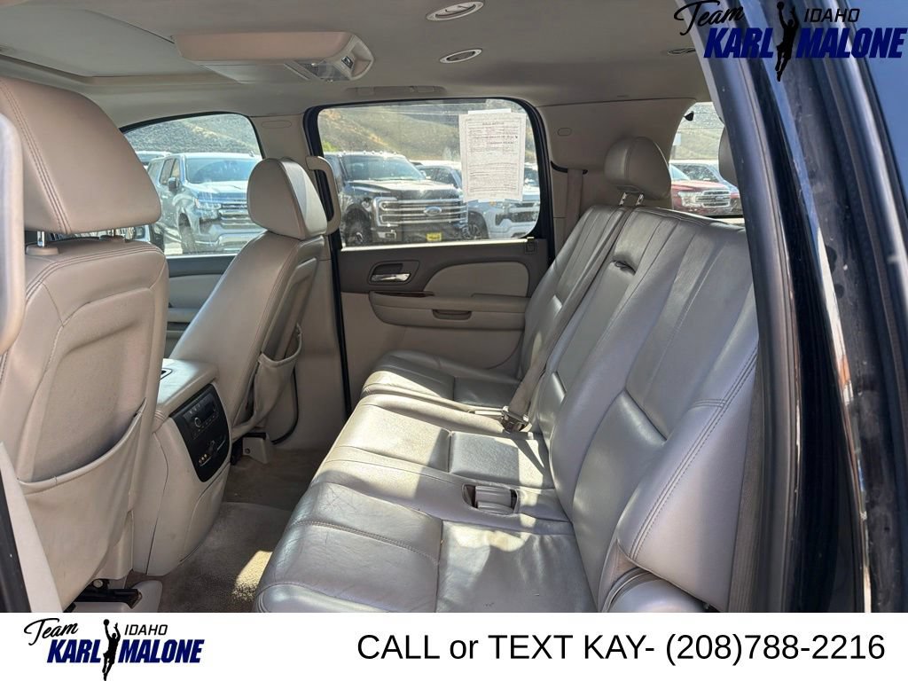 Used 2008 Chevrolet Suburban LT w/ LT Preferred Equipment Group AWD/4WD image 9