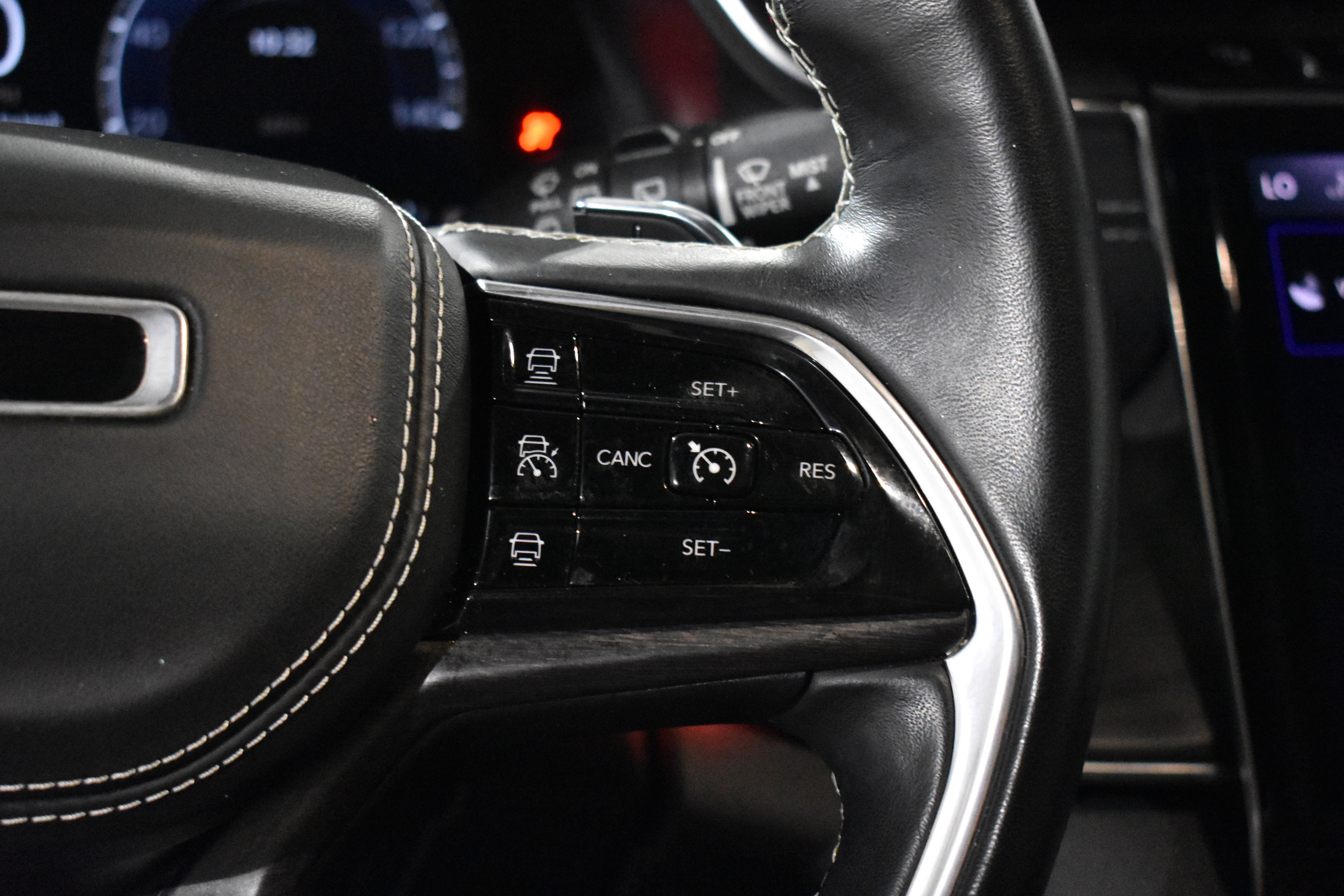 Used 2021 Jeep Grand Cherokee L Overland w/ Luxury Tech Group IV image 15