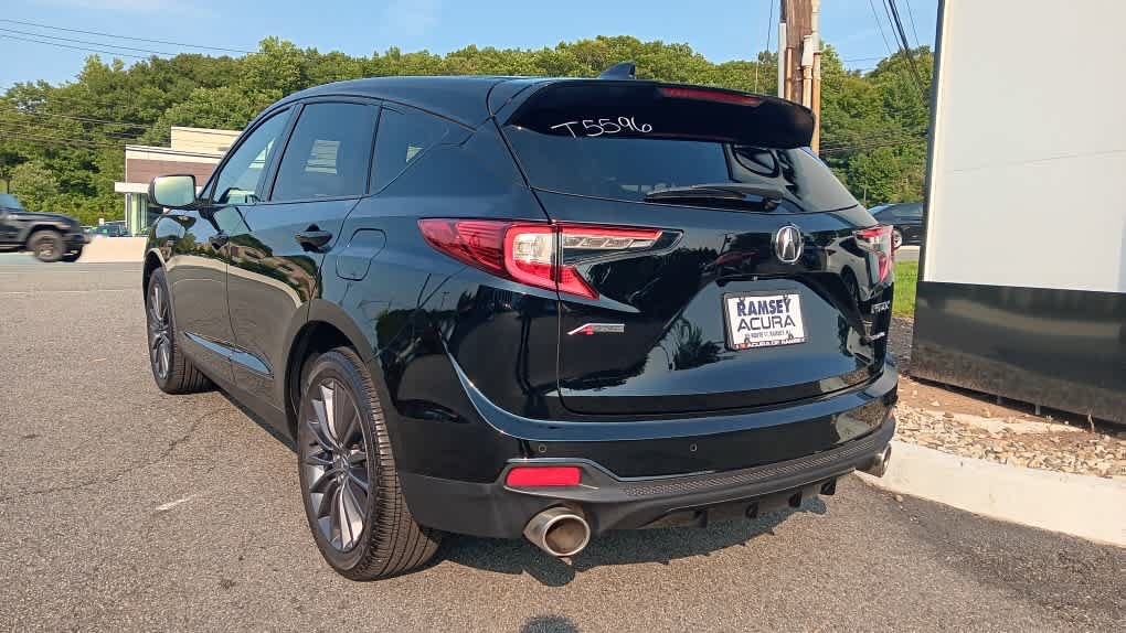 Used 2024 Acura RDX w/ Advance Package AWD/4WD image 3