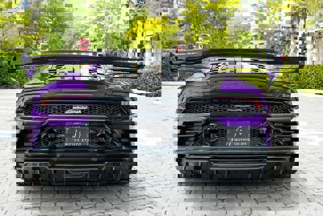 Used 2021 Lamborghini Huracan EVO image 27