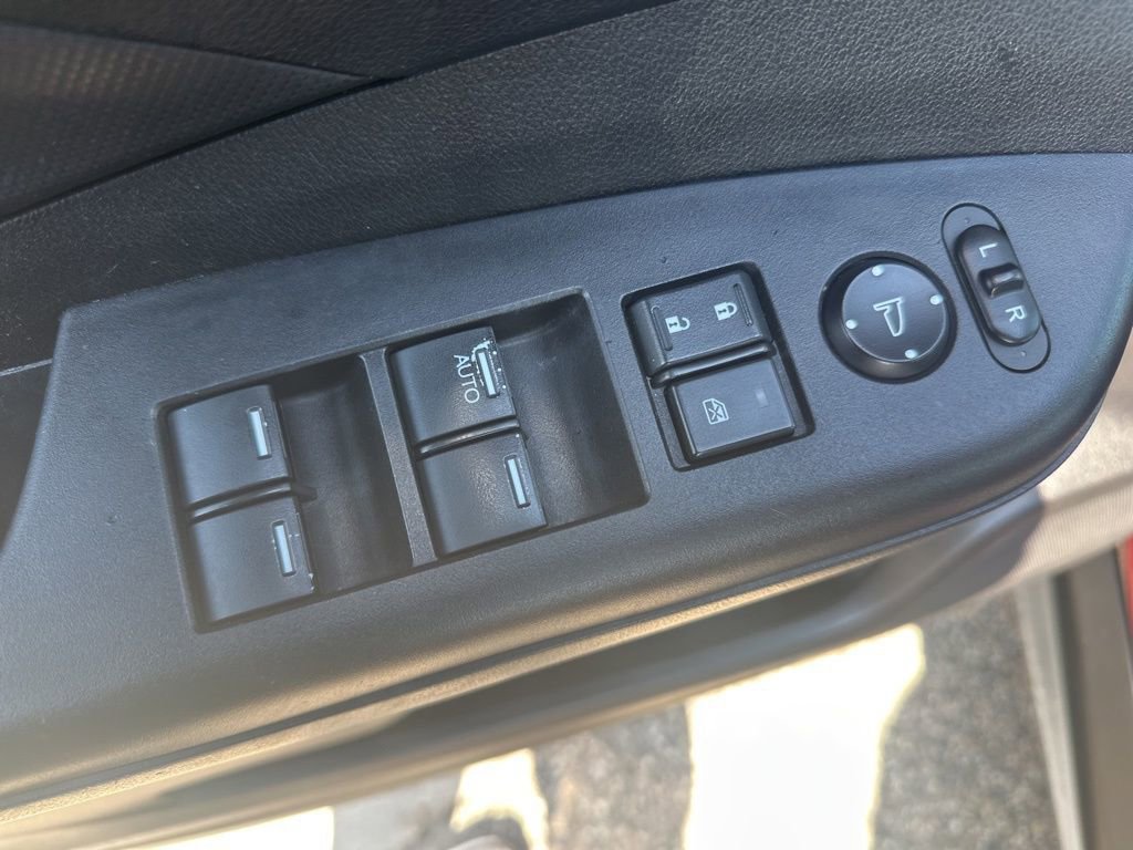 Used 2015 Honda CR-V LX image 14