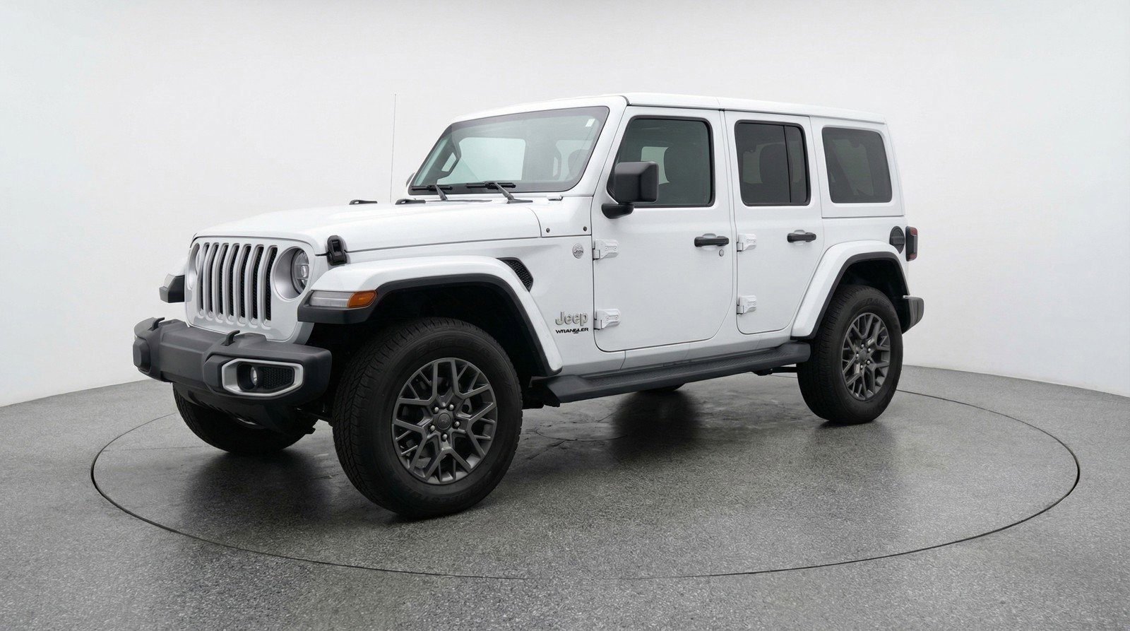 Used 2025 Jeep Wrangler Sahara image 3