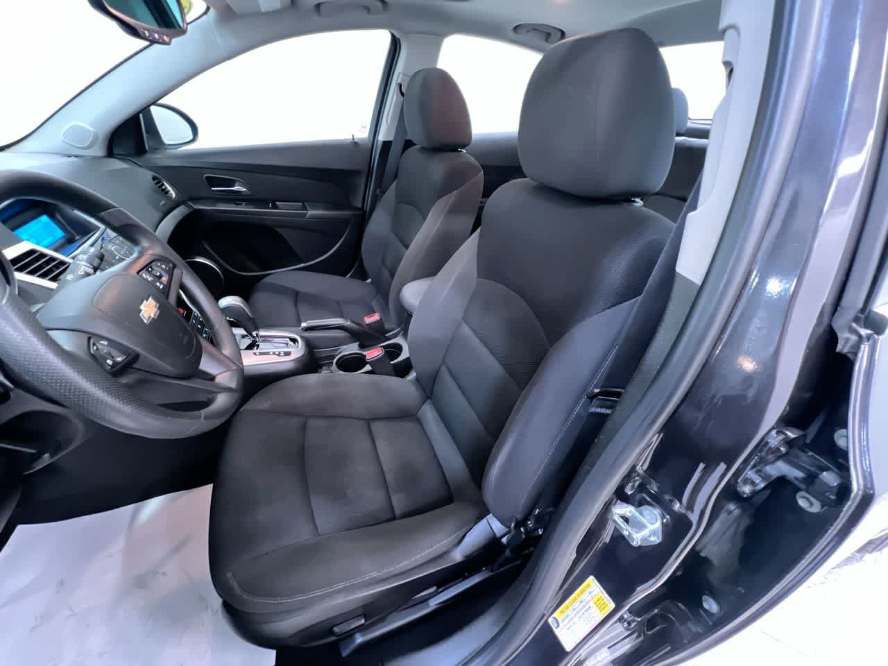 Used 2016 Chevrolet Cruze LT w/ Sun And Sound Package FWD image 14