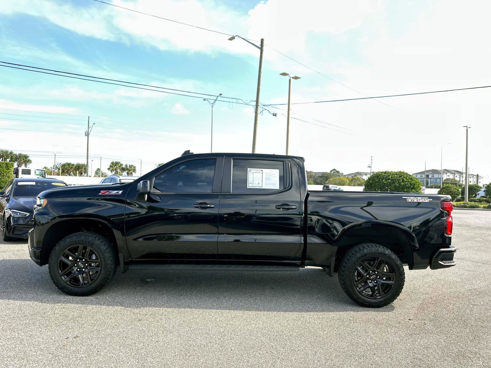 Used 2022 Chevrolet Silverado 1500 LT Trail Boss w/ Convenience Package II image 4