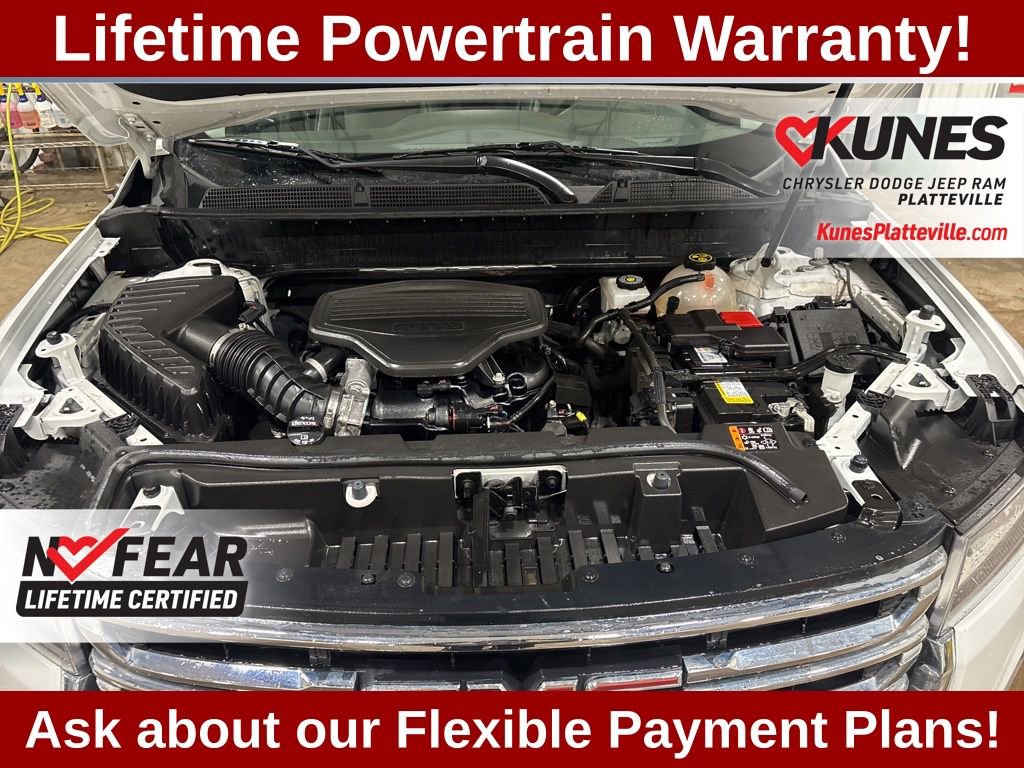 Used 2023 GMC Acadia SLT image 30