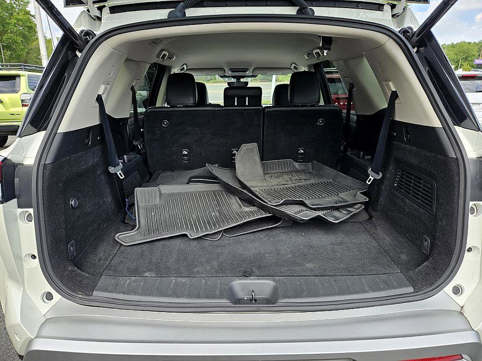 Certified 2023 Nissan Pathfinder SL image 12