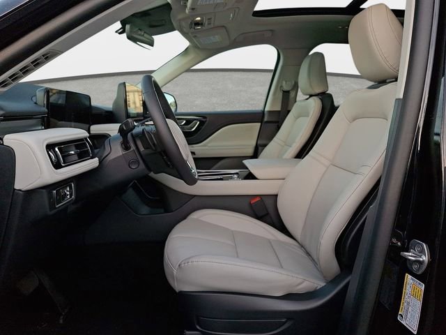 New 2026 Lincoln Aviator AWD image 11