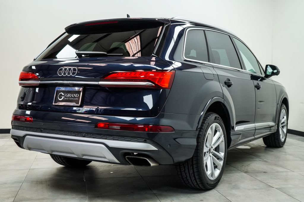 Used 2025 Audi Q7 3.0T Premium Plus AWD/4WD image 13